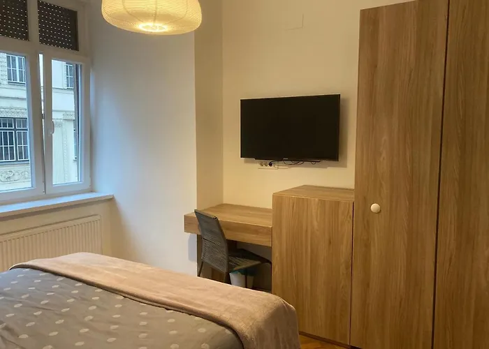 Twix Rooms