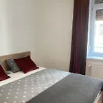 Twix Rooms